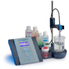 Kit de pHmetro de sobremesa básico Sension+ PH3 con electrodo 5010 de pH para uso general. Incluye un sistema de agitación magnética, portasensores y accesorios