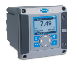 Controlador Polymetron 9500: 100 - 240 V CA con dos entradas para sensor de pH/ORP Polymetron, MODBUS 232/485 y dos salidas de 4 - 20 mA
